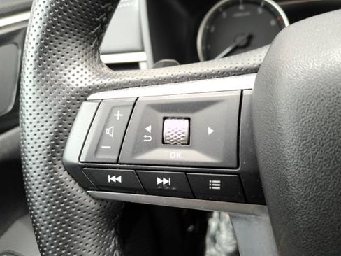 Used 2025 Mitsubishi Outlander SE FWD image 37
