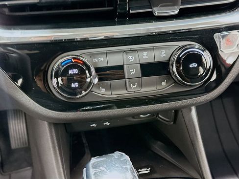 New 2026 Buick Envista Sport Touring w/ Convenience I Package FWD image 16