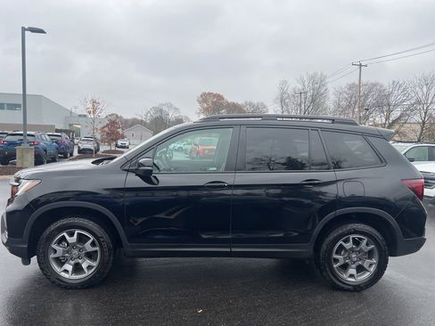 Used 2023 Honda Passport TrailSport image 2