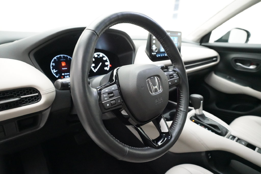 Used 2025 Honda HR-V EX-L image 8