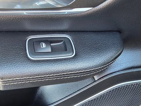Used 2020 RAM 1500 Laramie AWD/4WD image 36