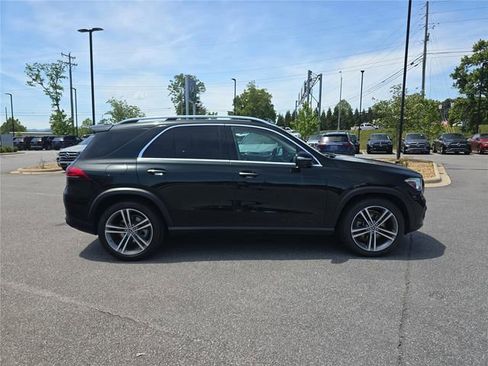 Certified 2022 Mercedes-Benz GLE 450 4MATIC image 2