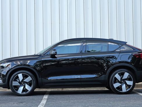 Used 2022 Volvo C40 P8 Recharge Ultimate AWD/4WD image 8