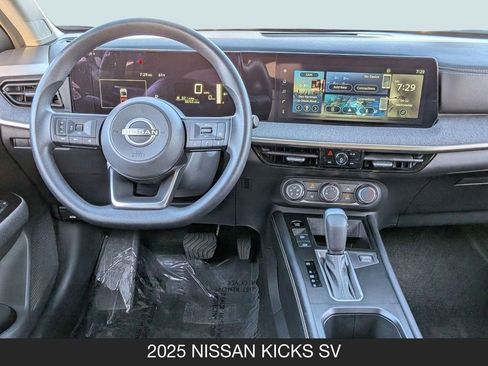 Used 2025 Nissan Kicks SV AWD/4WD image 13