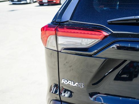 Certified 2024 Toyota RAV4 LE AWD/4WD image 11