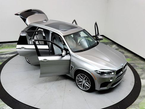 Used 2017 BMW X5 M AWD/4WD image 38