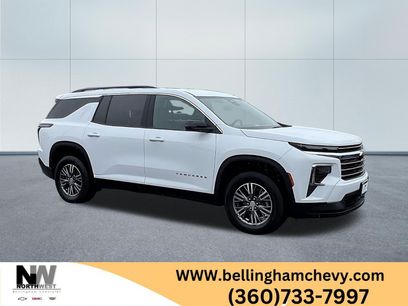 Used 2025 Chevrolet Traverse LT