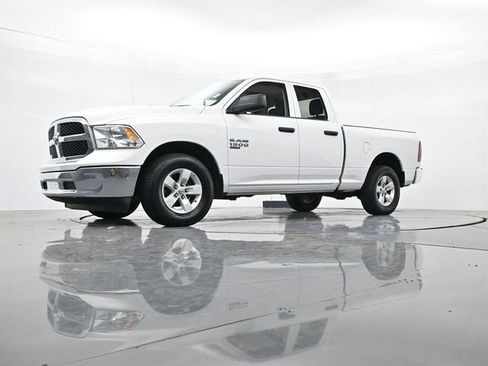 Used 2024 RAM 1500 Classic SLT RWD image 36