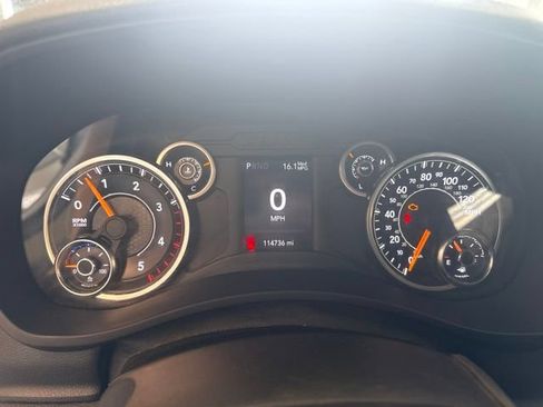 Used 2019 RAM 2500 Tradesman w/ Chrome Appearance Group AWD/4WD image 7