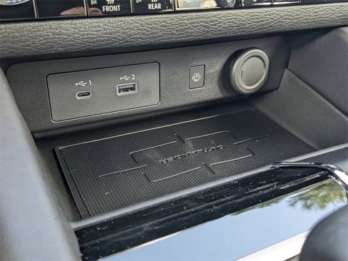 New 2025 Mitsubishi Outlander SE image 24