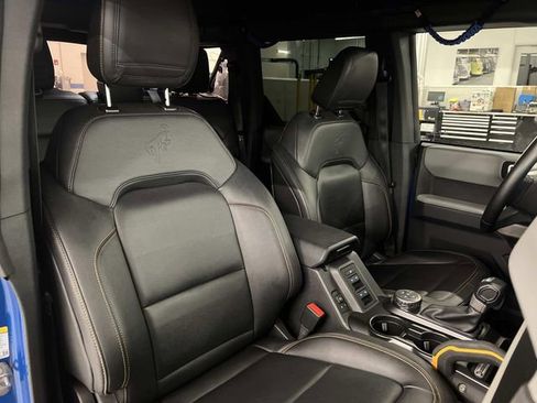 Used 2022 Ford Bronco Badlands w/ Sasquatch Package image 27