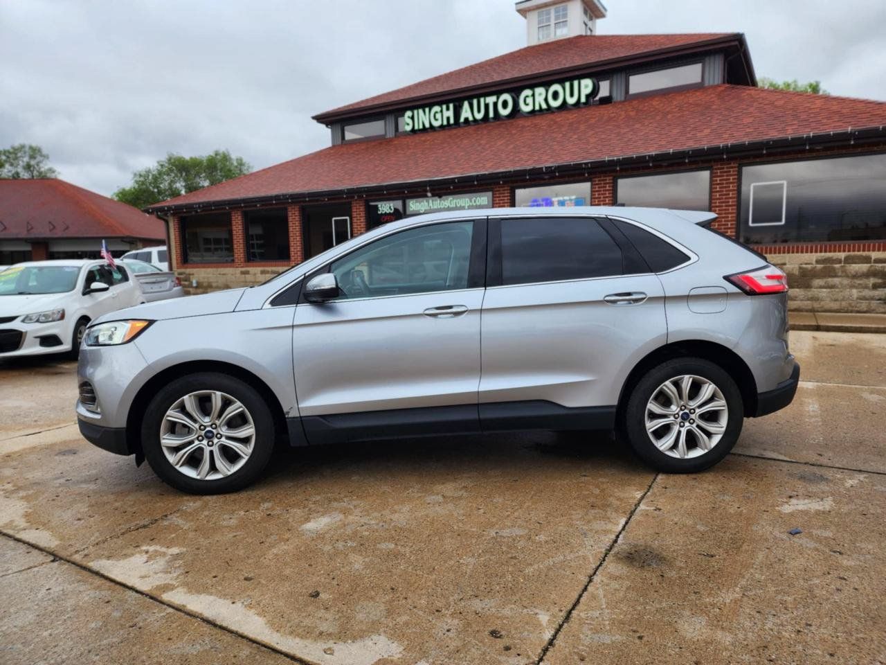 Used 2022 Ford Edge Titanium AWD/4WD image 4