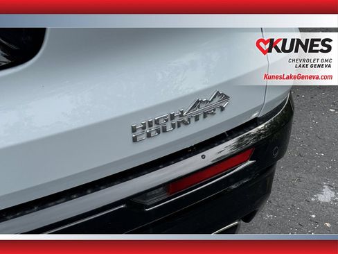 Used 2026 Chevrolet Traverse High Country AWD/4WD image 45