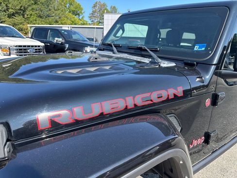 Used 2021 Jeep Wrangler Unlimited Rubicon AWD/4WD image 32