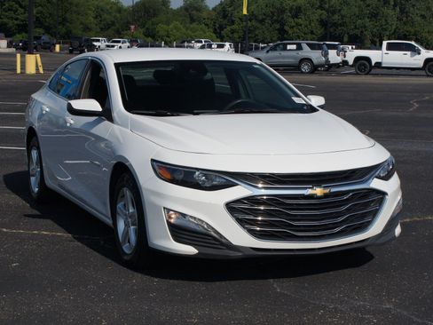 Used 2024 Chevrolet Malibu LT FWD image 23