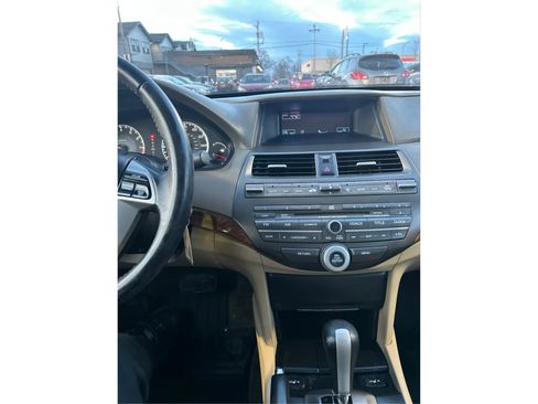 Used 2009 Honda Accord EX-L image 18