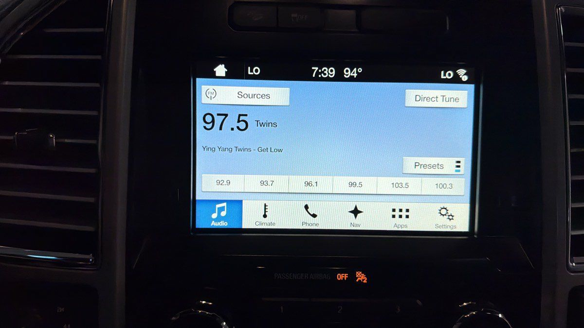 Used 2016 Ford F150 Lariat AWD/4WD image 19