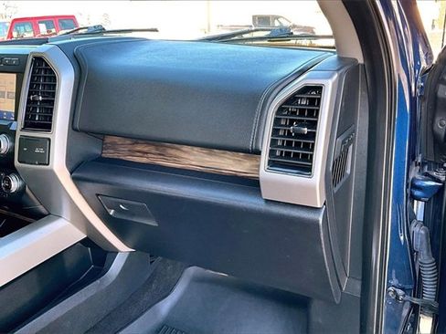 Used 2020 Ford F150 Lariat w/ Equipment Group 502A Luxury image 23