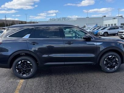 New 2026 Kia Sorento S