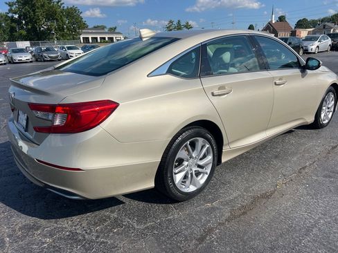 Used 2018 Honda Accord LX image 7