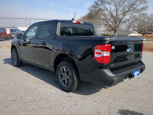 Certified 2024 Ford Maverick XLT w/ XLT Luxury Package image 5