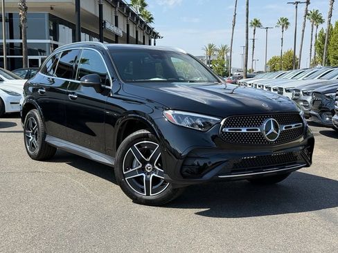 Certified 2026 Mercedes-Benz GLC 300 image 1