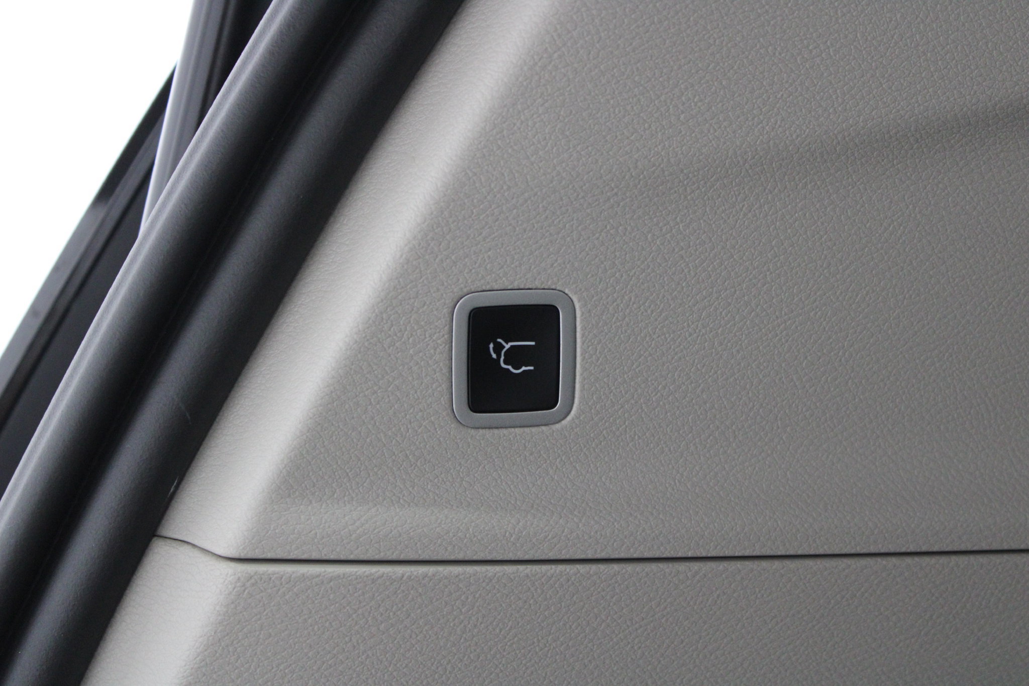 Used 2023 Chrysler Pacifica Limited FWD image 21