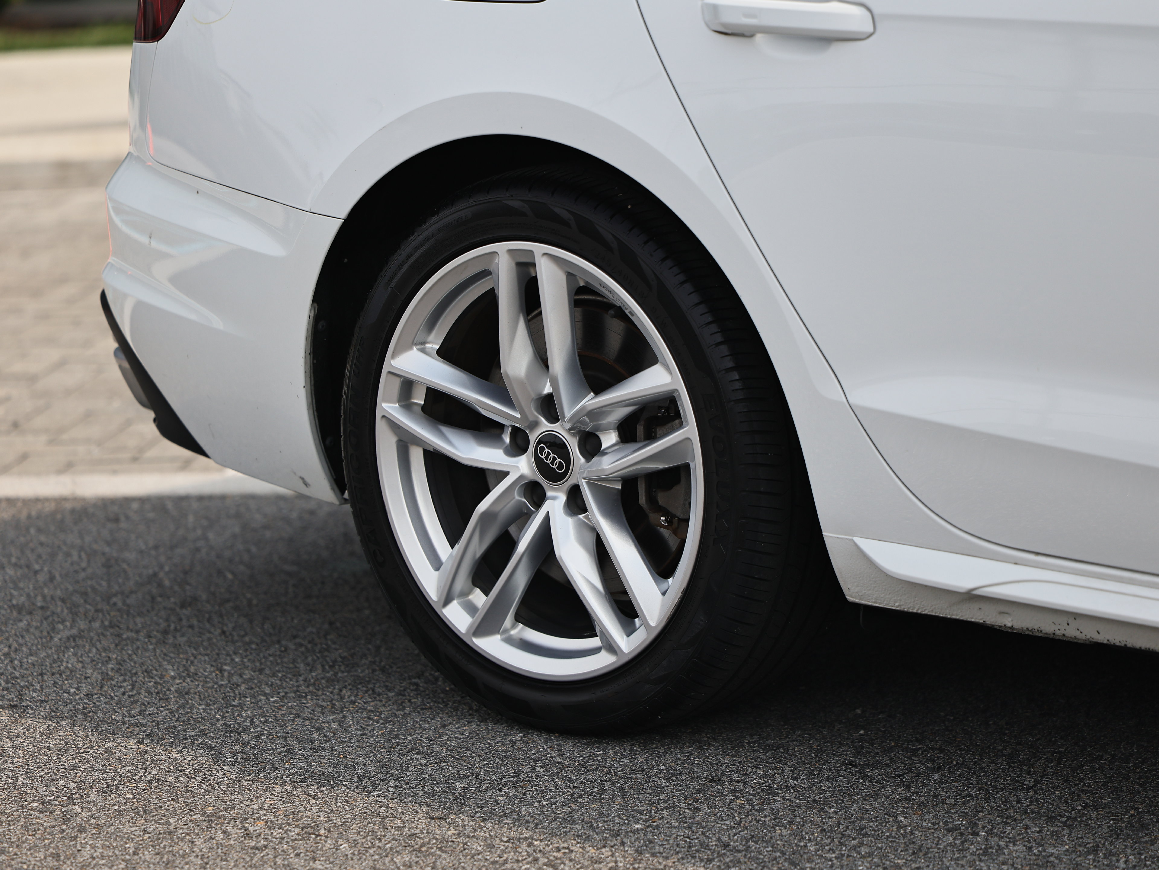 Used 2023 Audi A4 2.0T Premium Plus AWD/4WD image 6