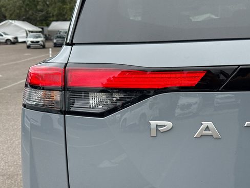 Used 2025 Nissan Pathfinder Platinum w/ Cargo Package image 10