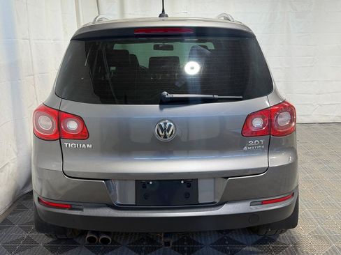 Used 2010 Volkswagen Tiguan Wolfsburg Edition AWD/4WD image 8
