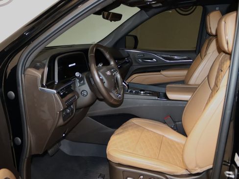 Used 2022 Cadillac Escalade Sport w/ Touring Package image 38