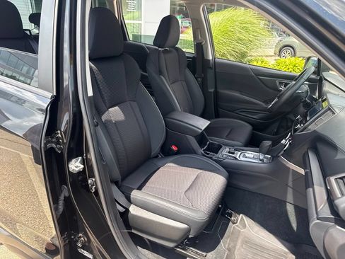 Used 2023 Subaru Forester Premium AWD/4WD image 19