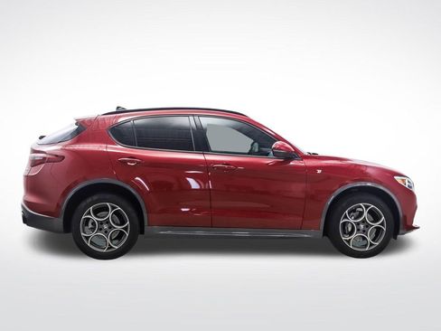 Used 2022 Alfa Romeo Stelvio Ti AWD/4WD image 6