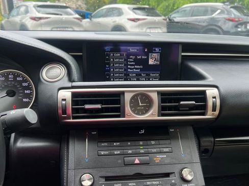Used 2016 Lexus IS 300 AWD w/ Navigation System Package image 16