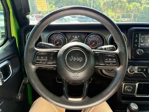 Used 2018 Jeep Wrangler Unlimited Sport AWD/4WD image 13