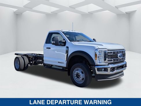 New 2024 Ford F550 4x4 Regular Cab Super Duty w/ XL Chrome Package image 2