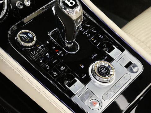Used 2022 Bentley Continental GT AWD/4WD image 29
