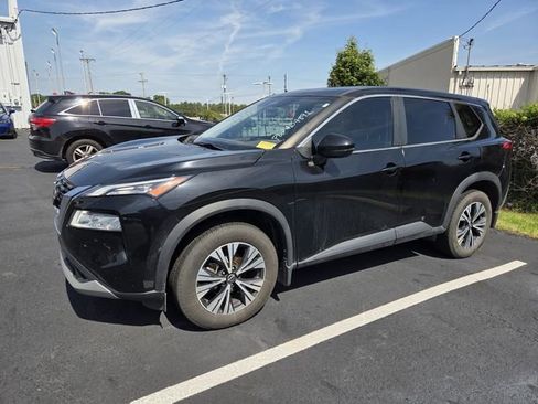 Used 2023 Nissan Rogue SV FWD image 8