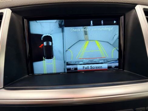 Used 2015 Mercedes-Benz GL 450 4MATIC w/ Appearance Package image 37