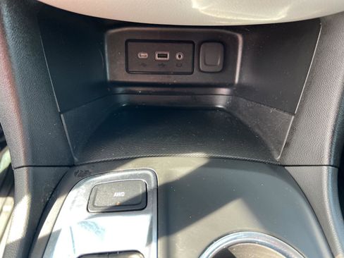 Used 2023 Chevrolet Equinox LS w/ LS Convenience Package image 30