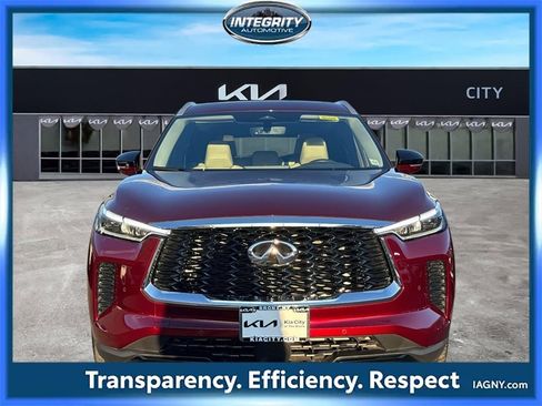 Used 2024 INFINITI QX60 Luxe image 2