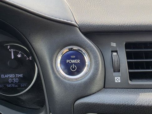 Used 2014 Lexus CT 200h FWD image 24