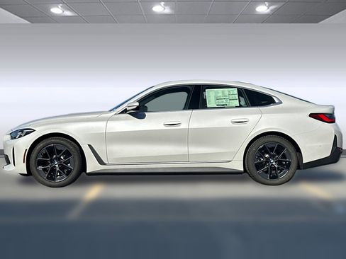 Used 2025 BMW i4 eDrive40 w/ Premium Package RWD image 2
