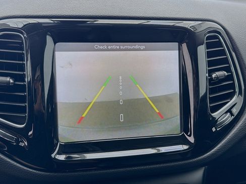 Used 2020 Jeep Compass Limited image 10