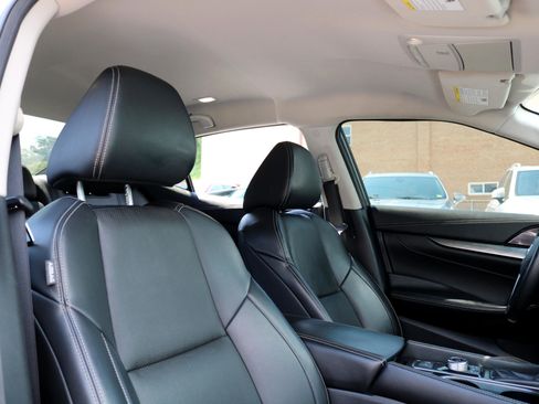 Used 2022 Nissan Maxima SV w/ Floor Mat Group image 36