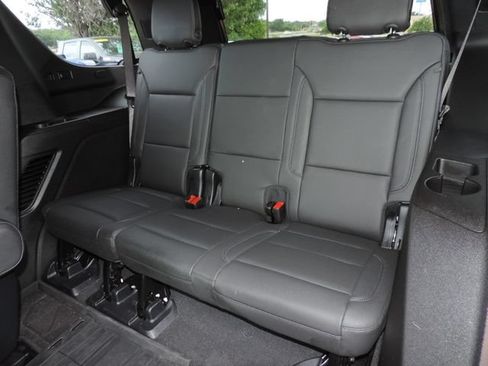 Certified 2025 Chevrolet Tahoe Z71 w/ Comfort Package AWD/4WD image 25
