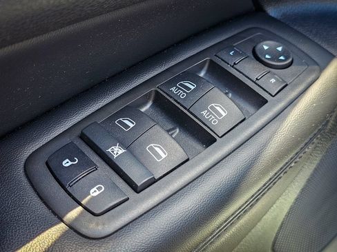 Used 2022 Jeep Grand Cherokee Limited w/ Trailer Tow Group IV AWD/4WD image 10