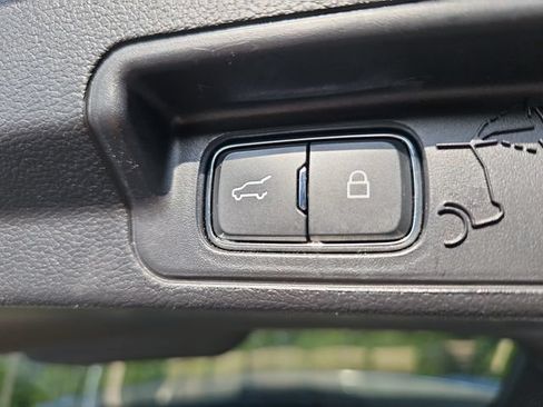 Certified 2020 Ford Explorer Limited RWD image 14