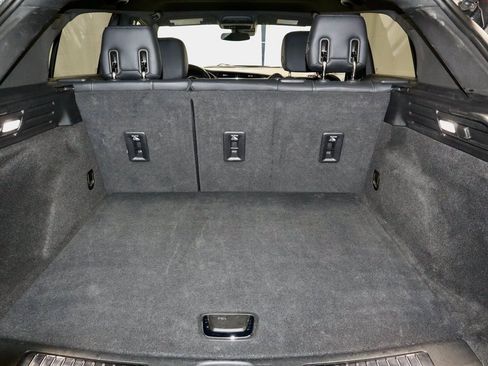 Used 2023 Cadillac XT4 Premium Luxury image 13