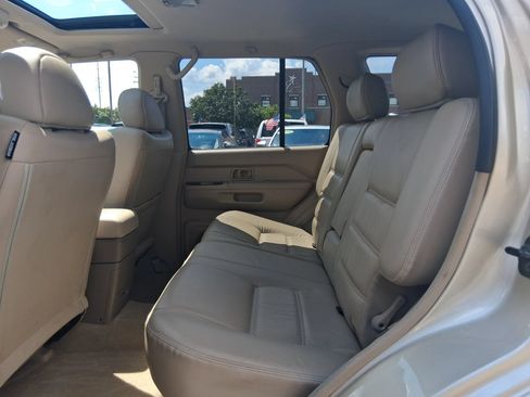 Used 2002 Nissan Pathfinder LE AWD/4WD image 13